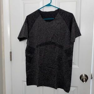 Athletic wear t-shirts - 3 Gymshark t shirts